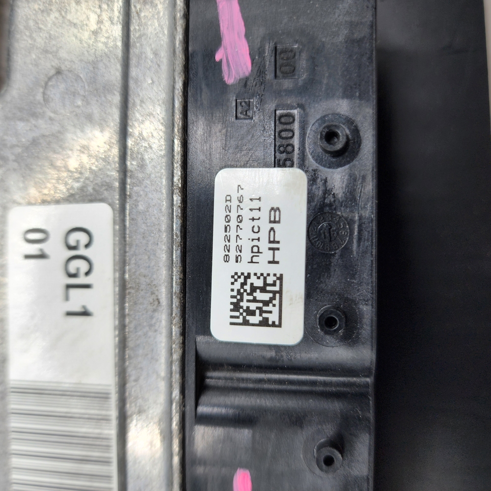 Hyundai Engine Control Module (Unknown) - Picture 4 of 5